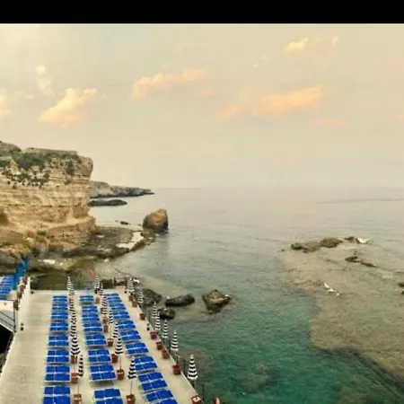 Latom-mare Siraküza